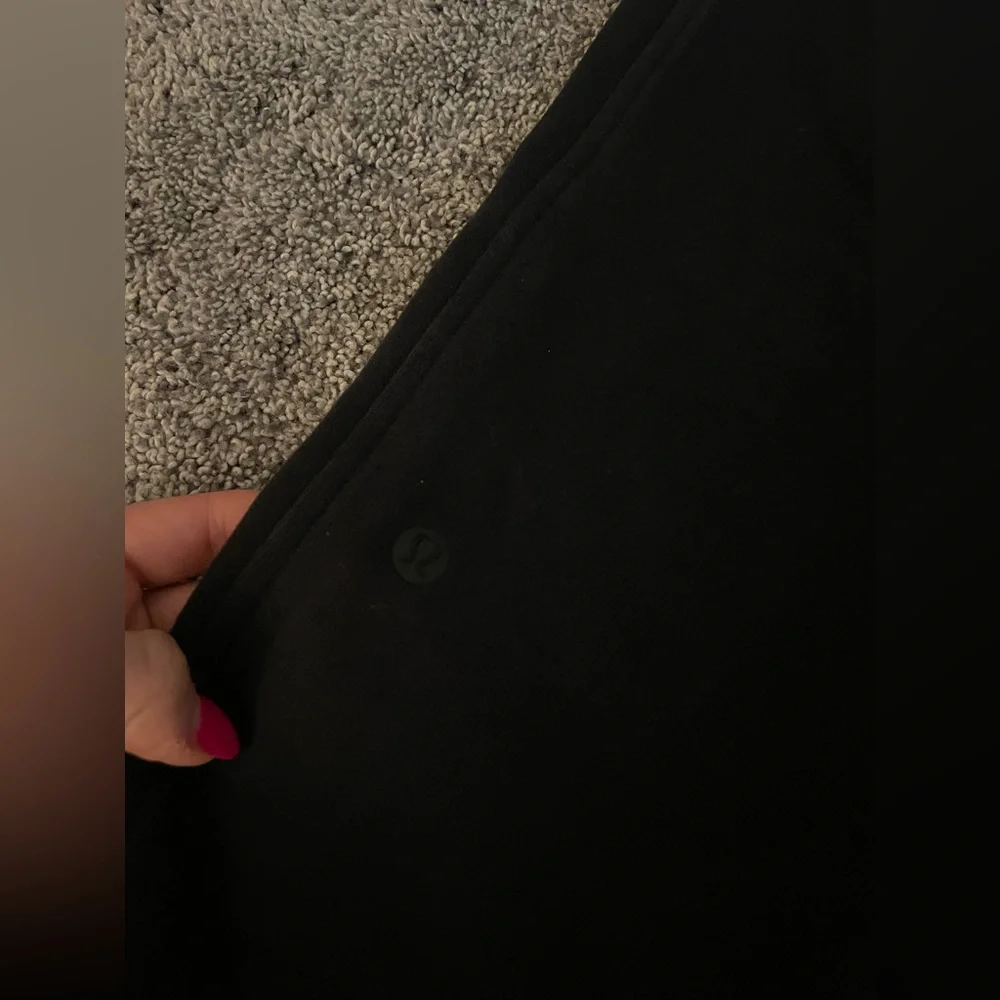 Lululemon Scuba Jogger - Picture 6 of 6